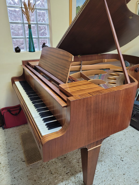 Bösendorfer Grand Piano Model 185 (not on our premises)