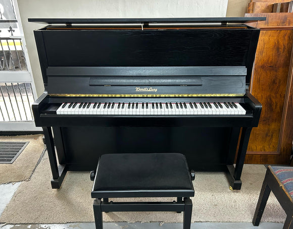 Wendl & Lung P122 Upright Piano